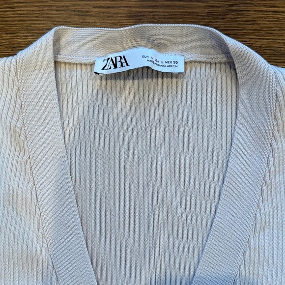 Zara Light Cream Ribbed Knit Top - Picture 2 of 3
